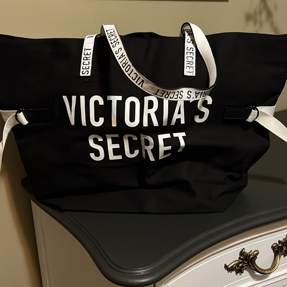Very Large Victoria’s Secret TOTE - Picture 5 of 5